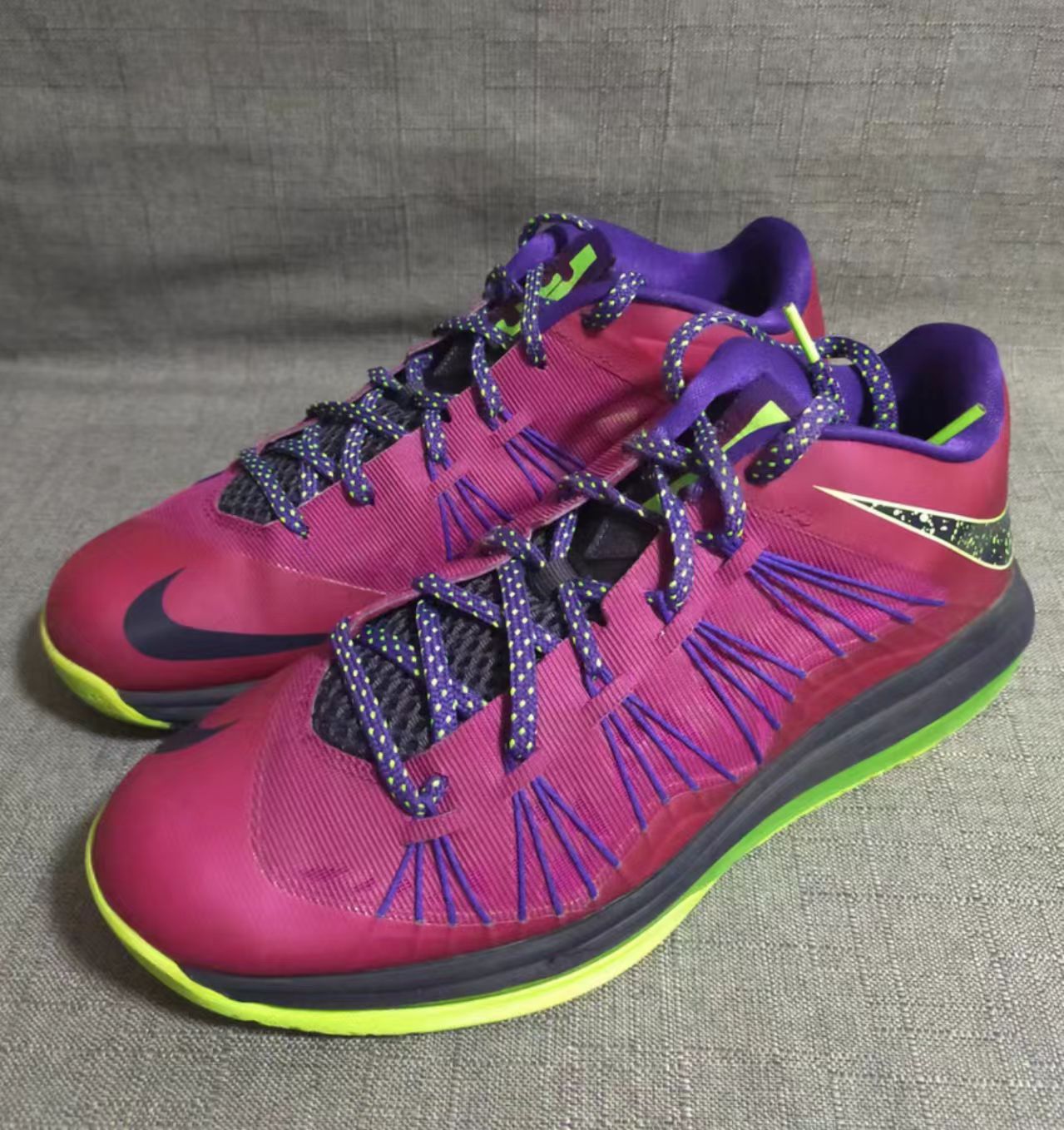 Nike LeBron X Low 