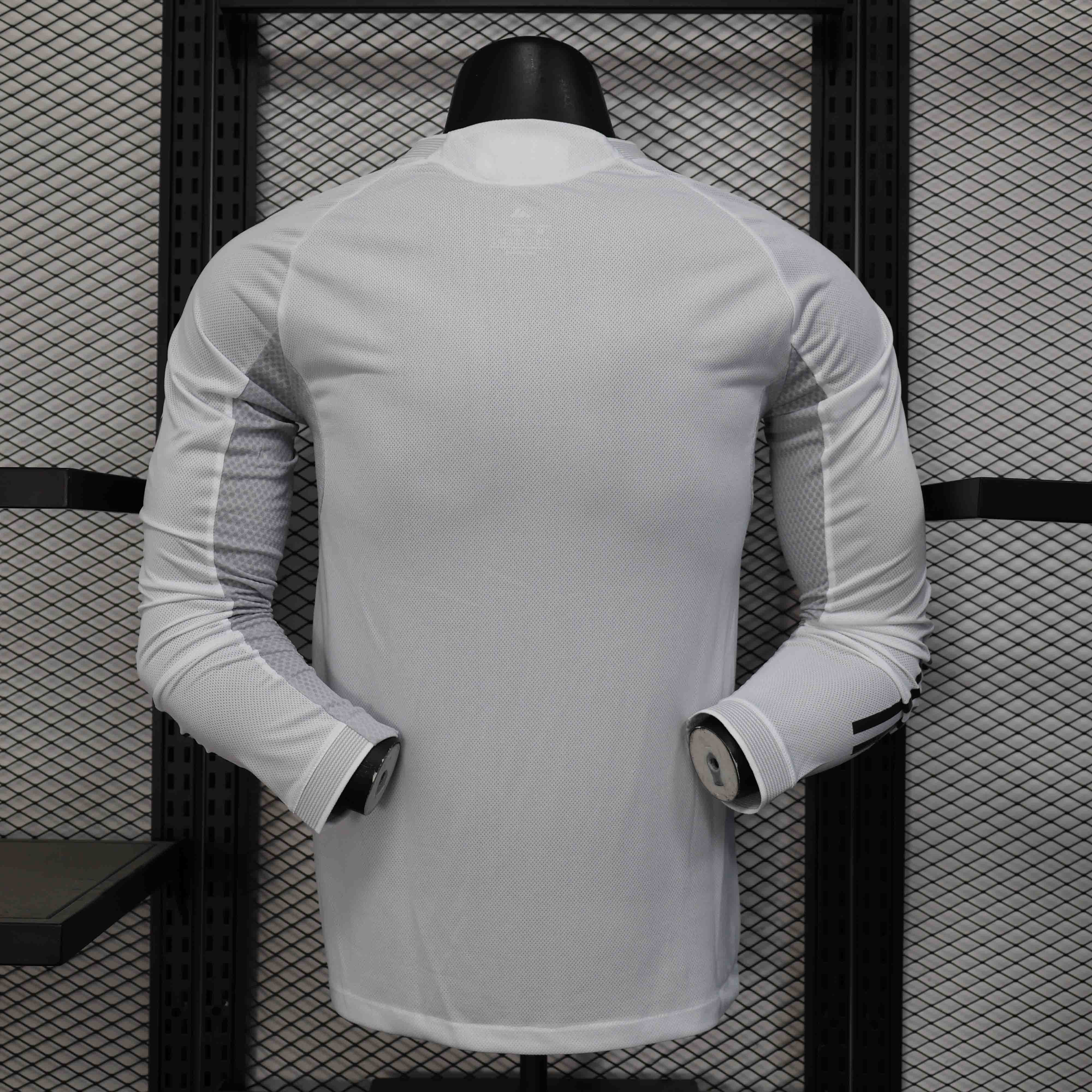 Real Madrid Authentic Soccer Jersey Home Long Sleeve Shirt 2025/26