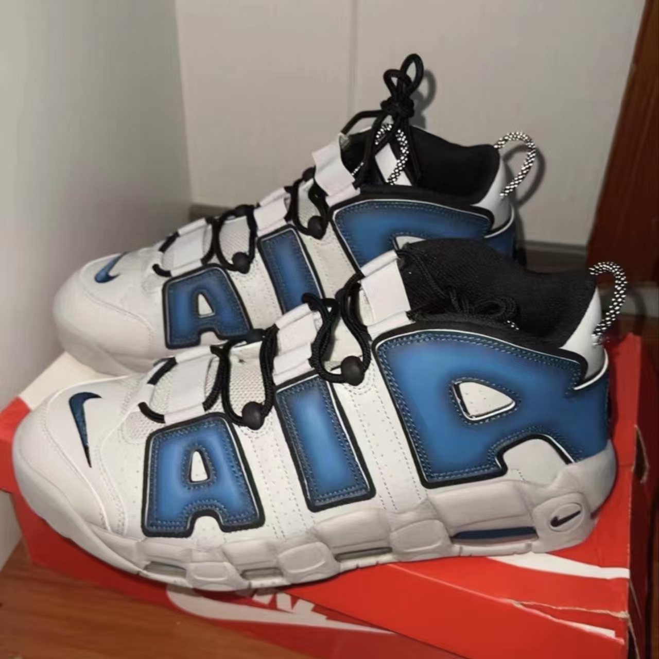 Nike Air More Uptempo White Blue