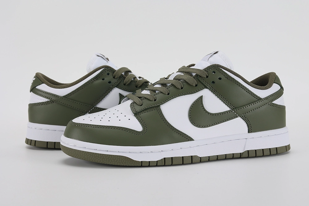 Dunk Low 'Medium Olive'