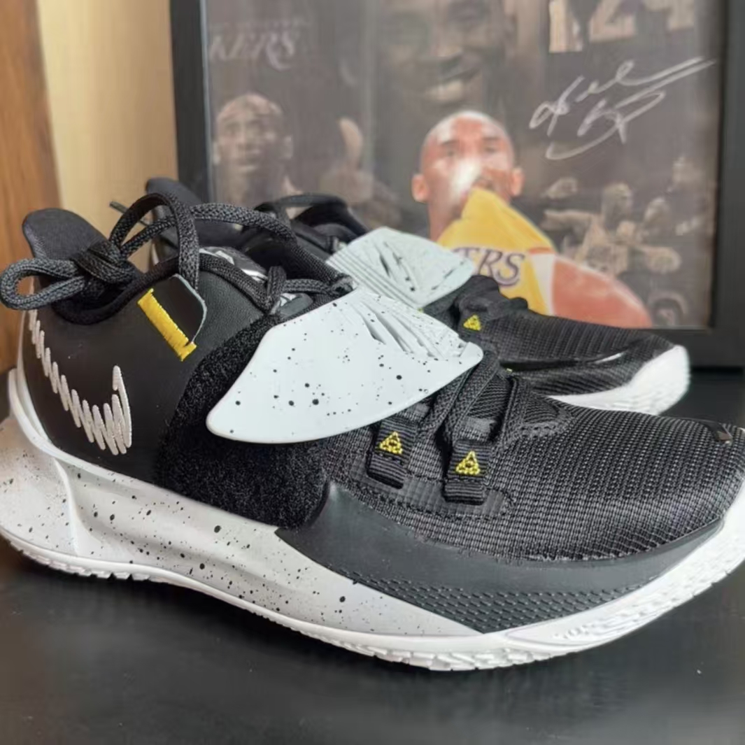 Nike Kyrie Low 3 CJ1286-007 Black White Yellow