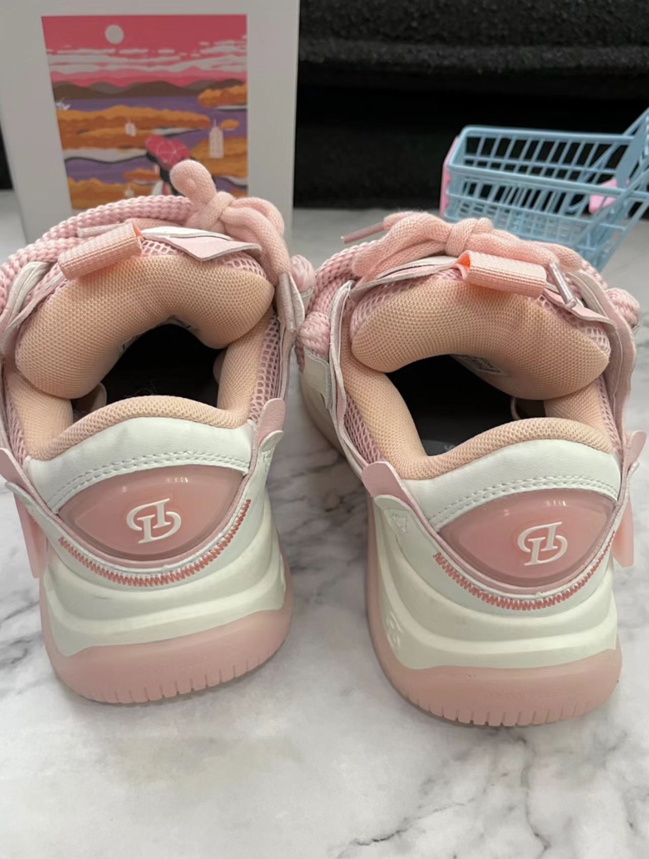 DAISY FELLOWES Rocket 001 Low-Top Sneakers