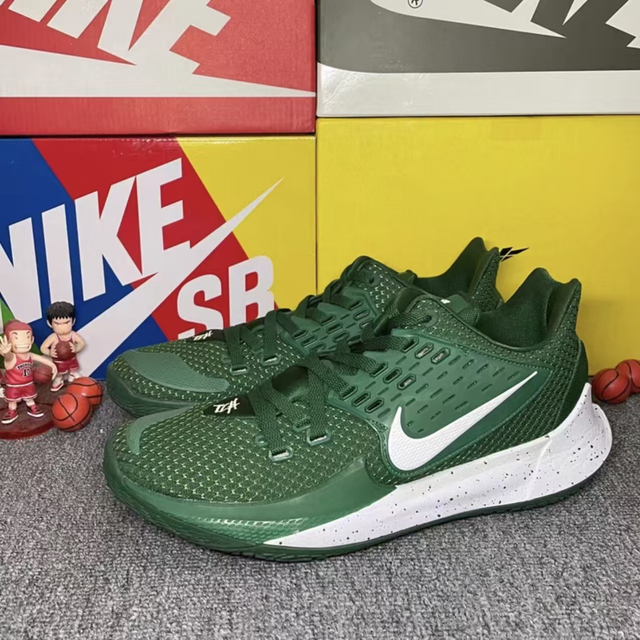 Nike Kyrie Low 2 TB 'Gorge Green'