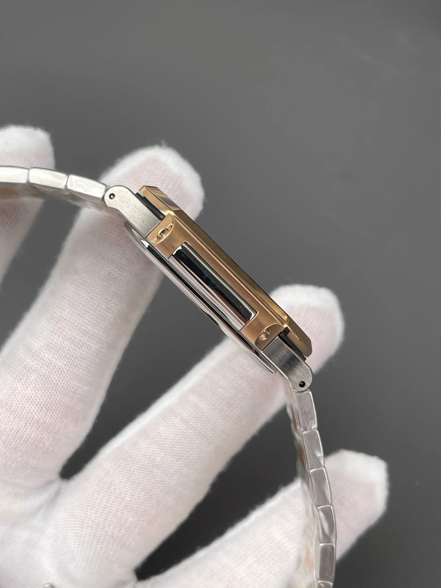 New Cubitus 5821 Rose Gold (Small TV)