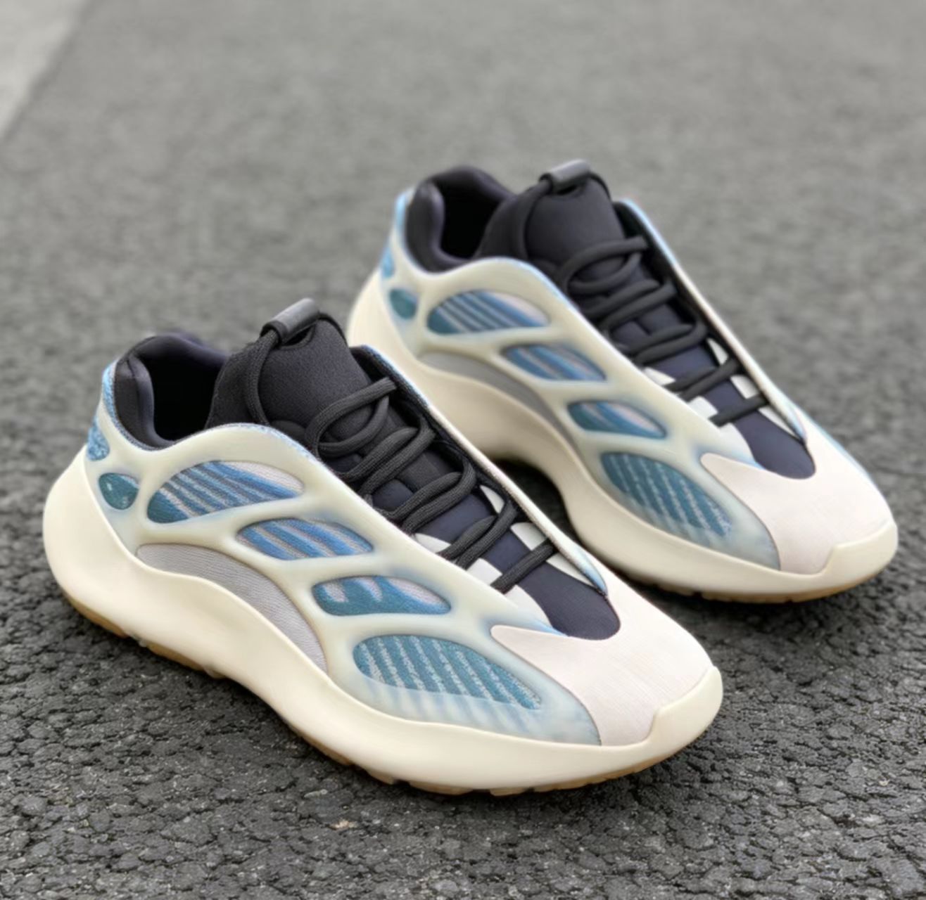 Yeezy 700 V3 Kyanite