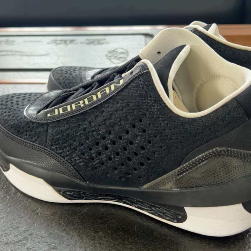 Air Jordan 25 Team Retro 