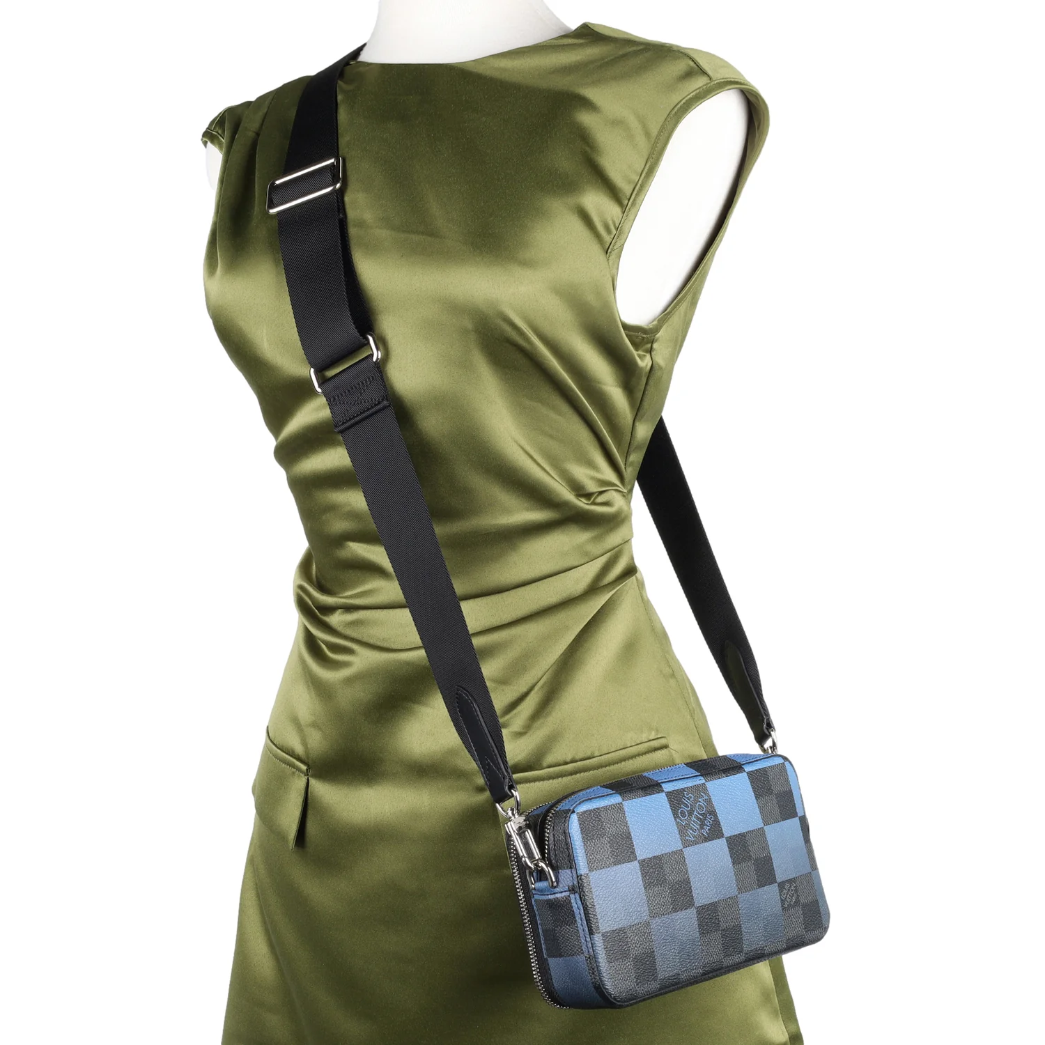 Giant Damier Graphite Alpha Wearable Wallet Navy