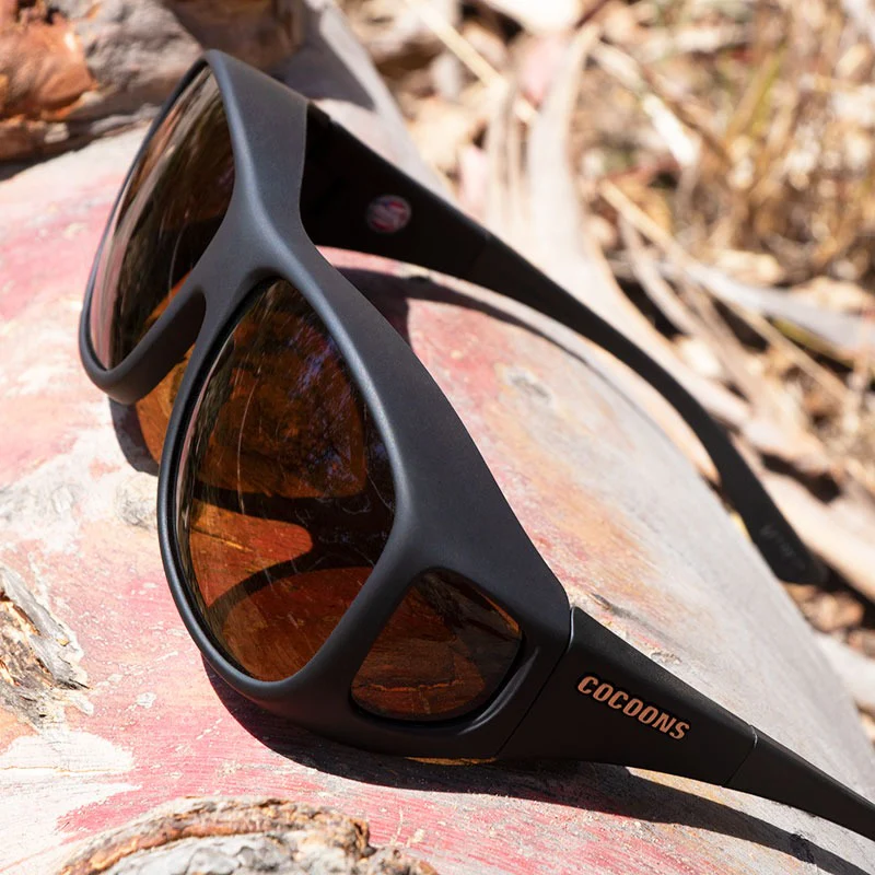 Large Black Pilot Frame with Polarized Amber Lens
