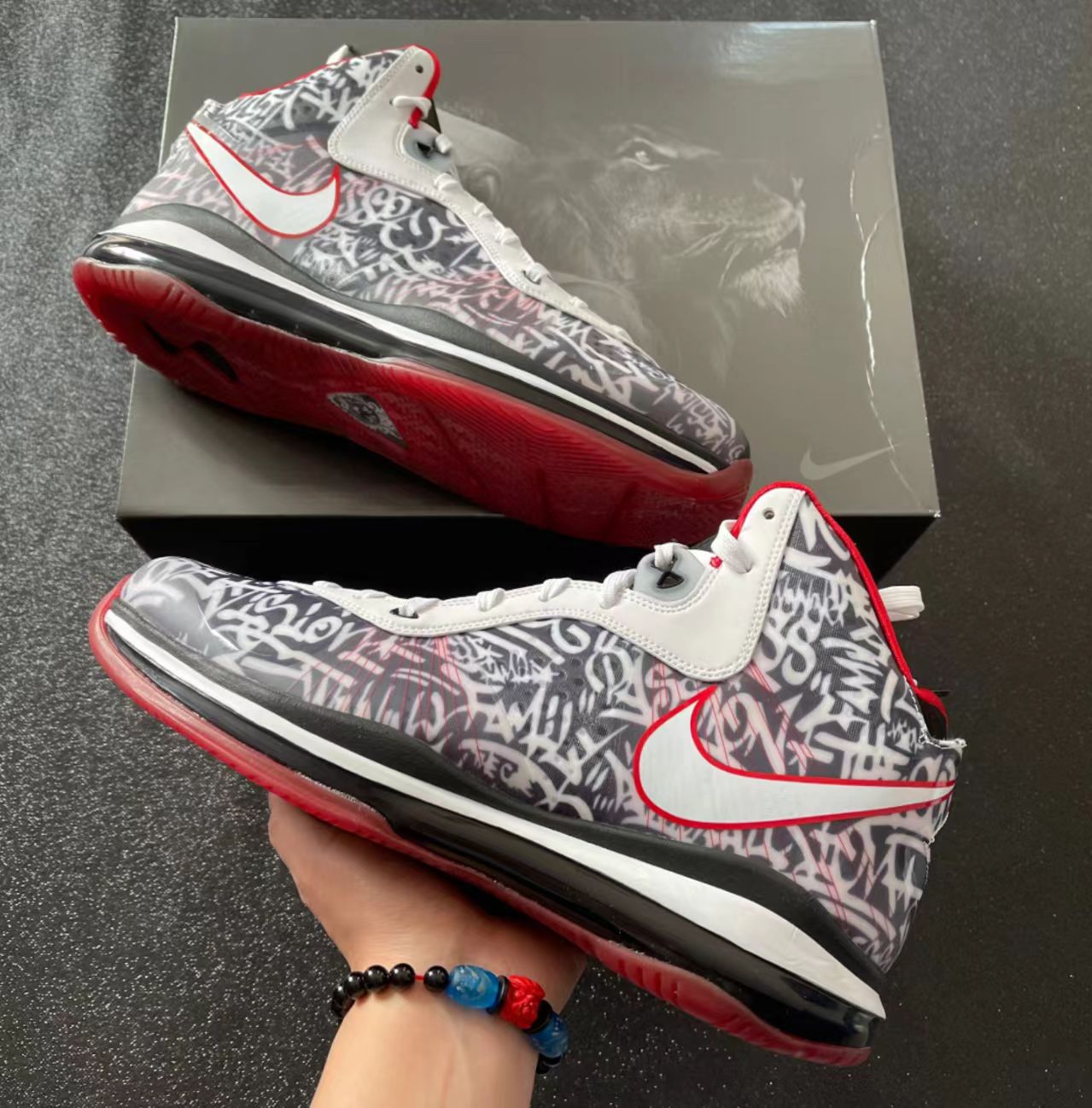 Nike LeBron 8 