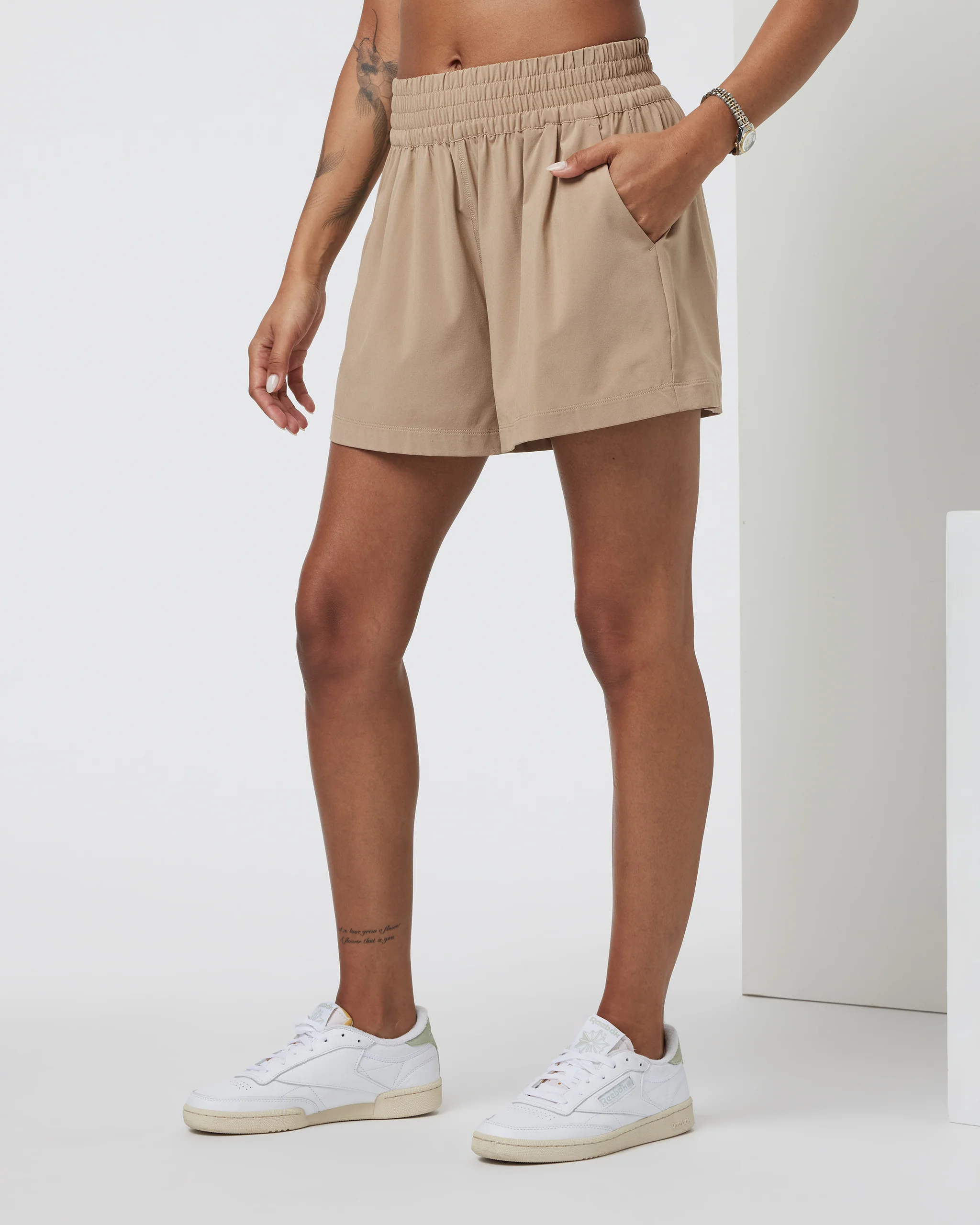 Villa Short