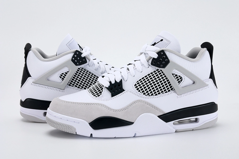 Jordan 4 Retro 'Military Black'