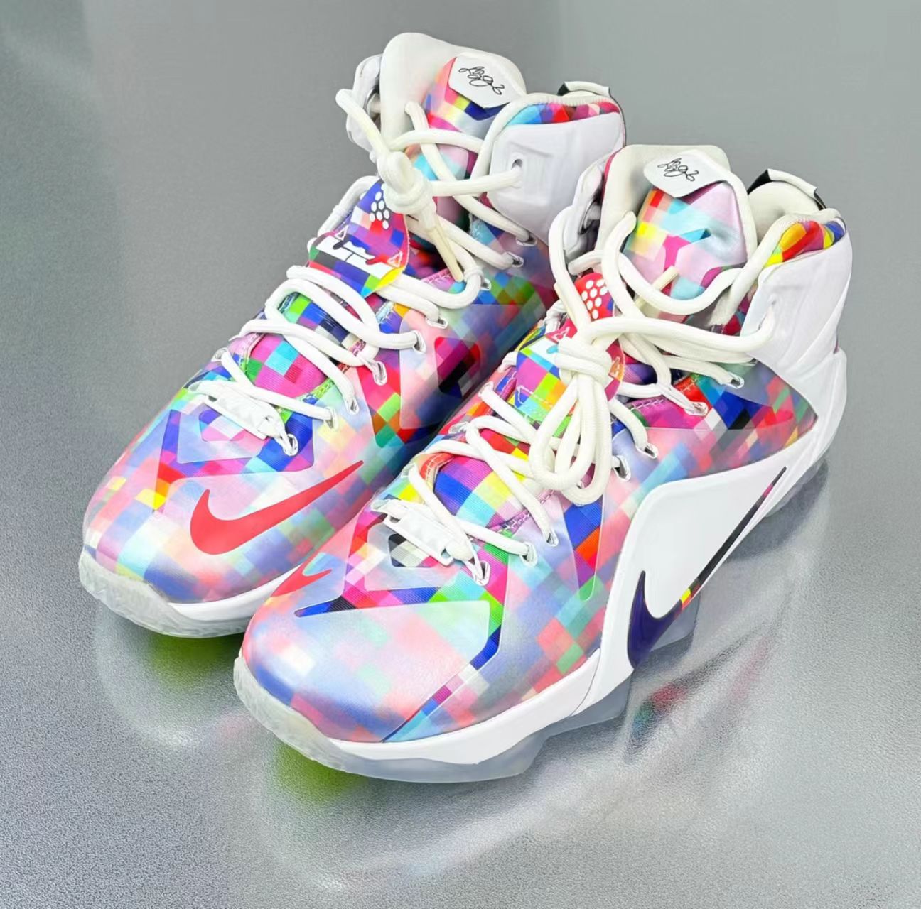 Nike LeBron 12 EXT Prism