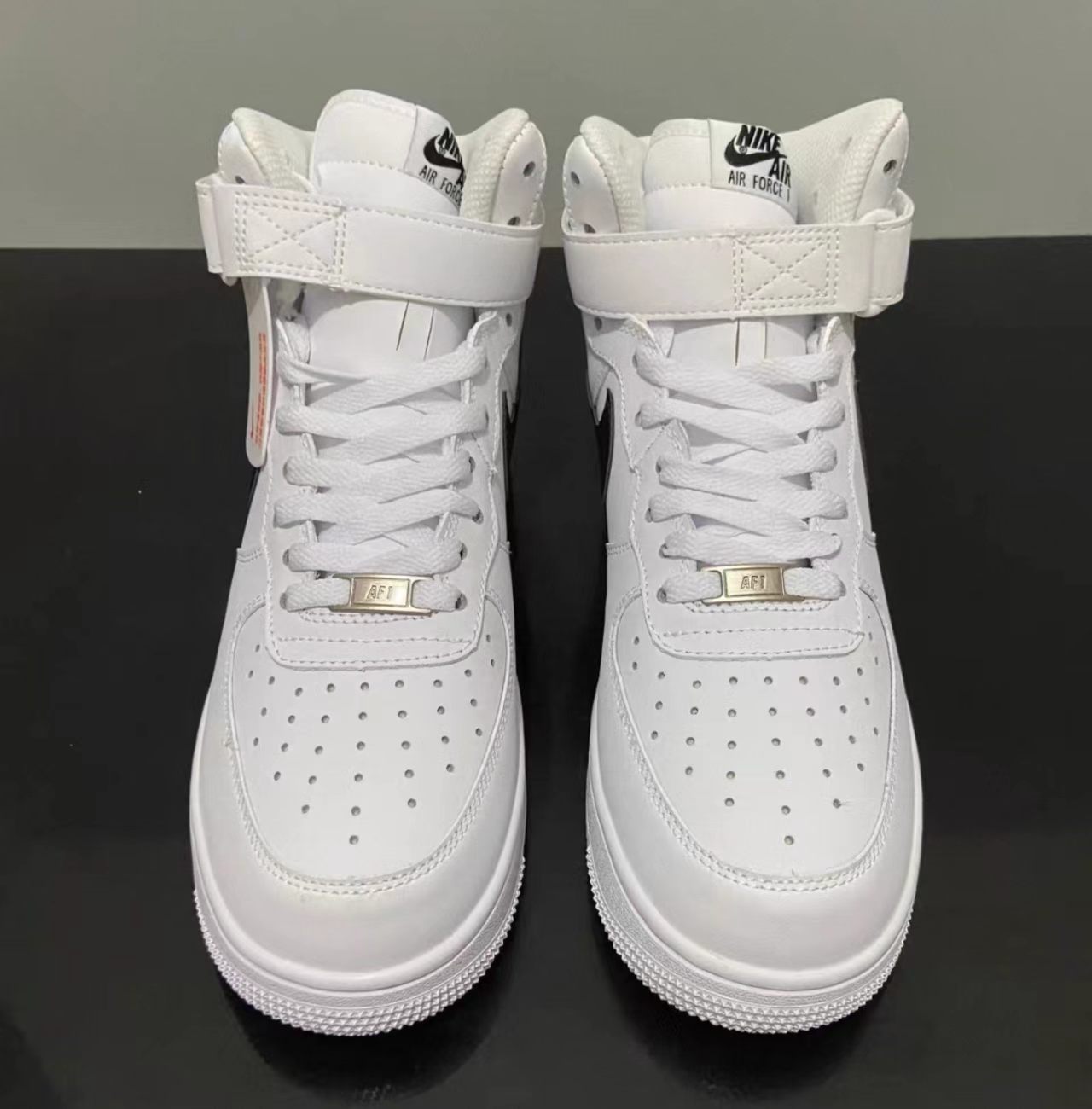 Nike Air Force 1 Mid 