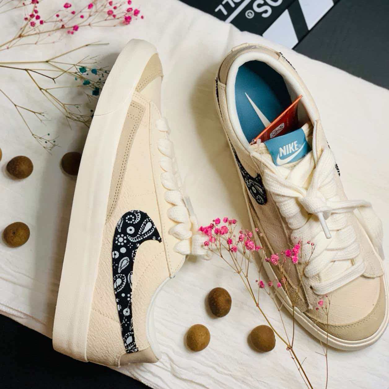 Nike Blazer Low '77 