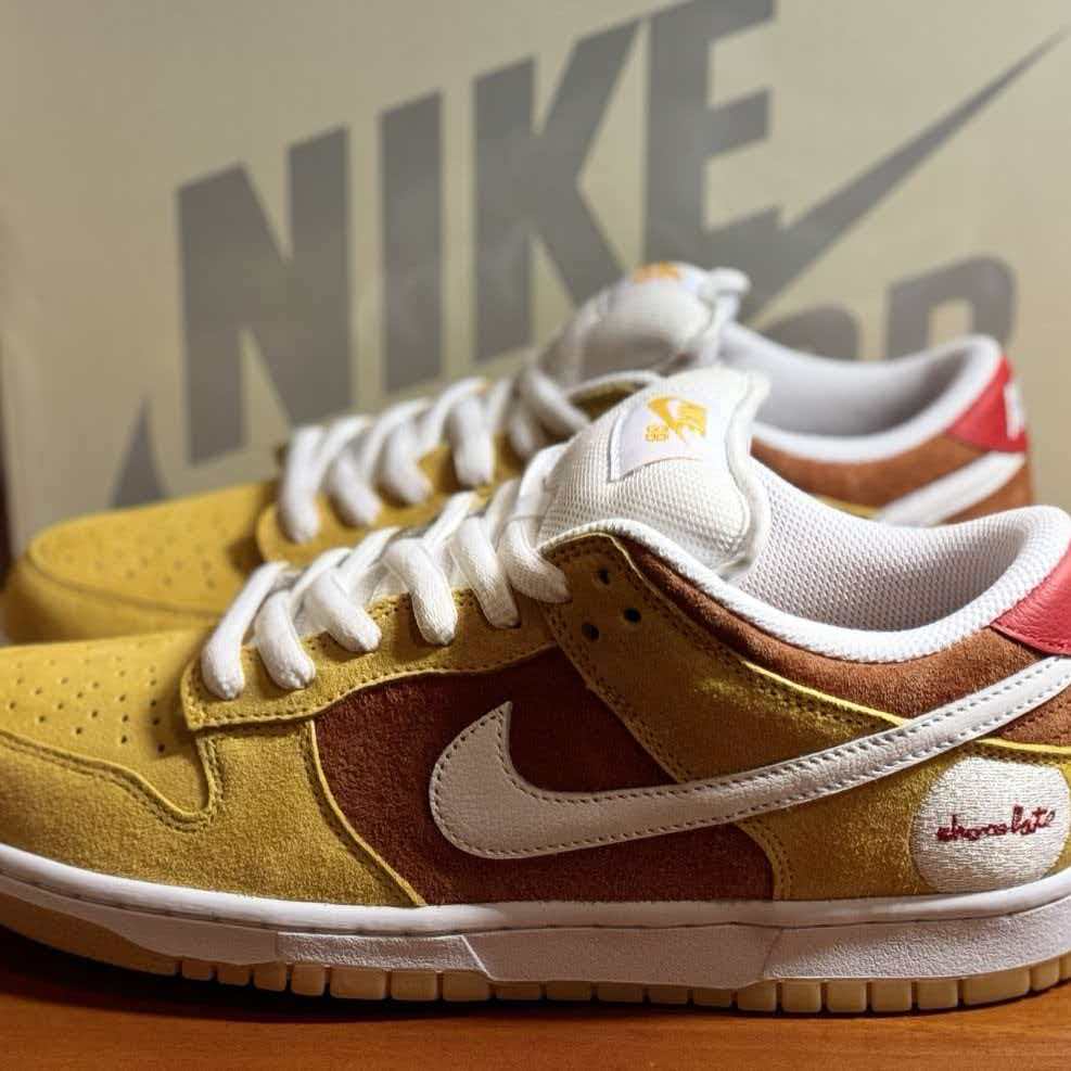 Chocolate Skateboards x Nike SB Dunk Low 