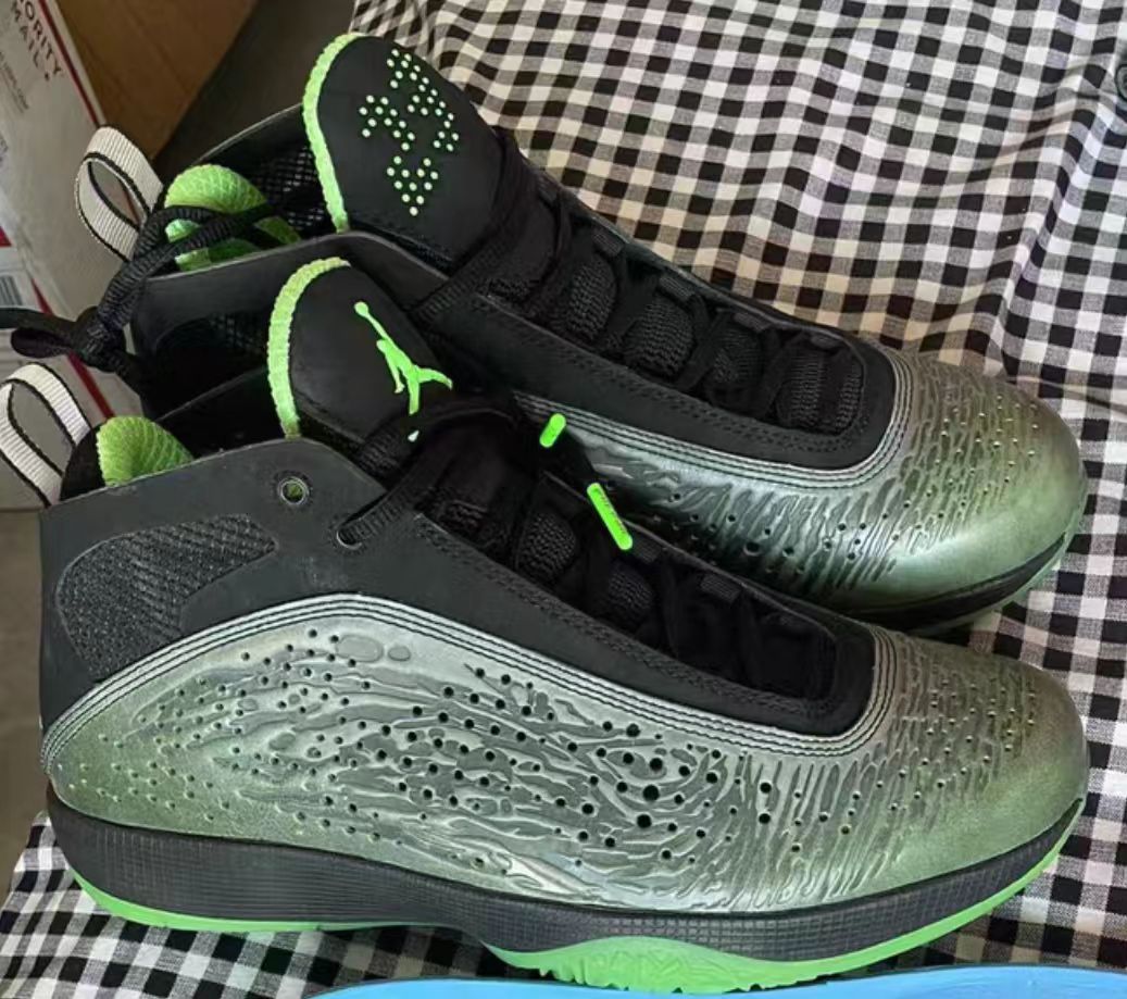 Air Jordan 2011 "Black/Volt"
