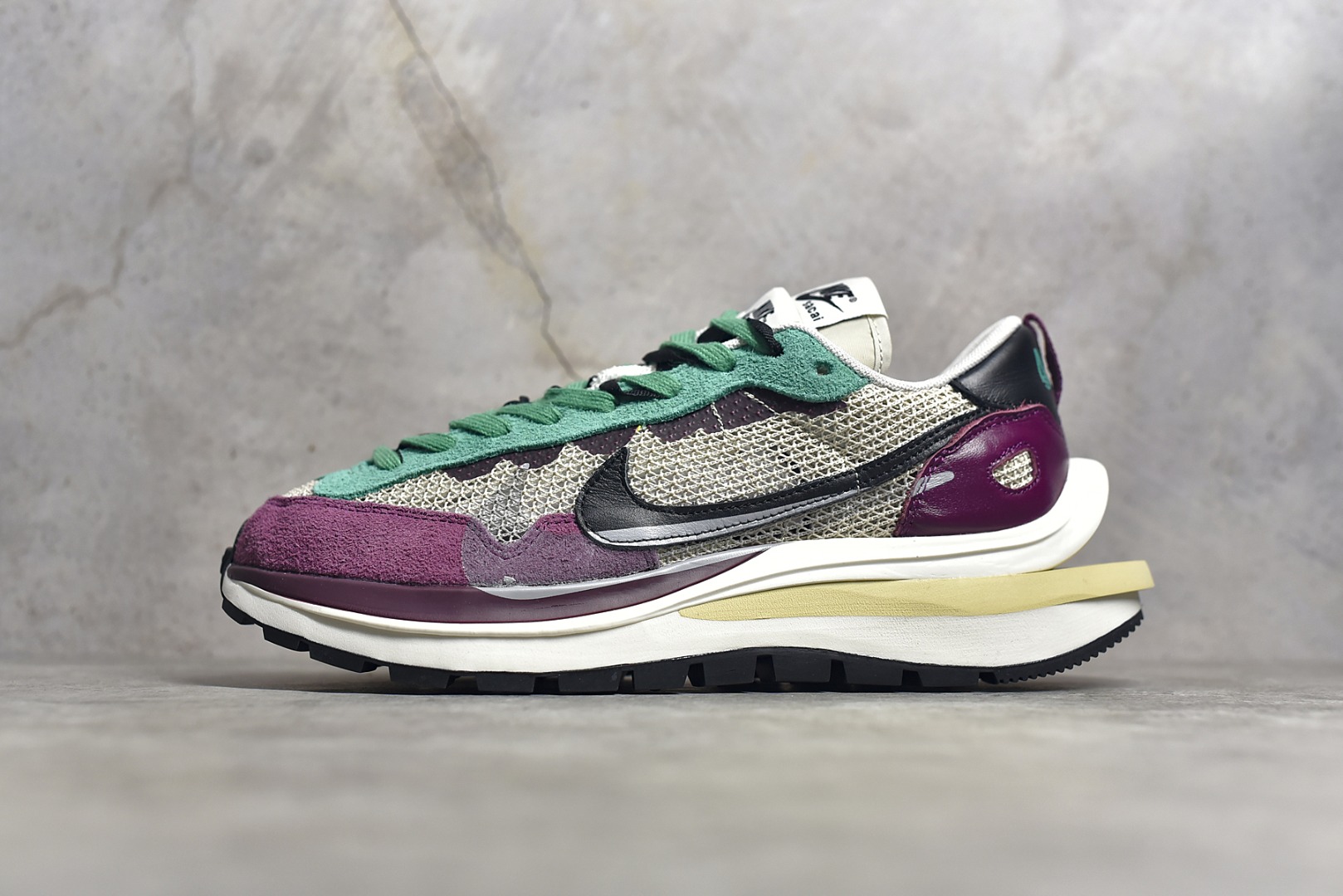 KO SACAI X NK REGASUS VAPORRLY SP STRING VILLALN RED DD3035-200