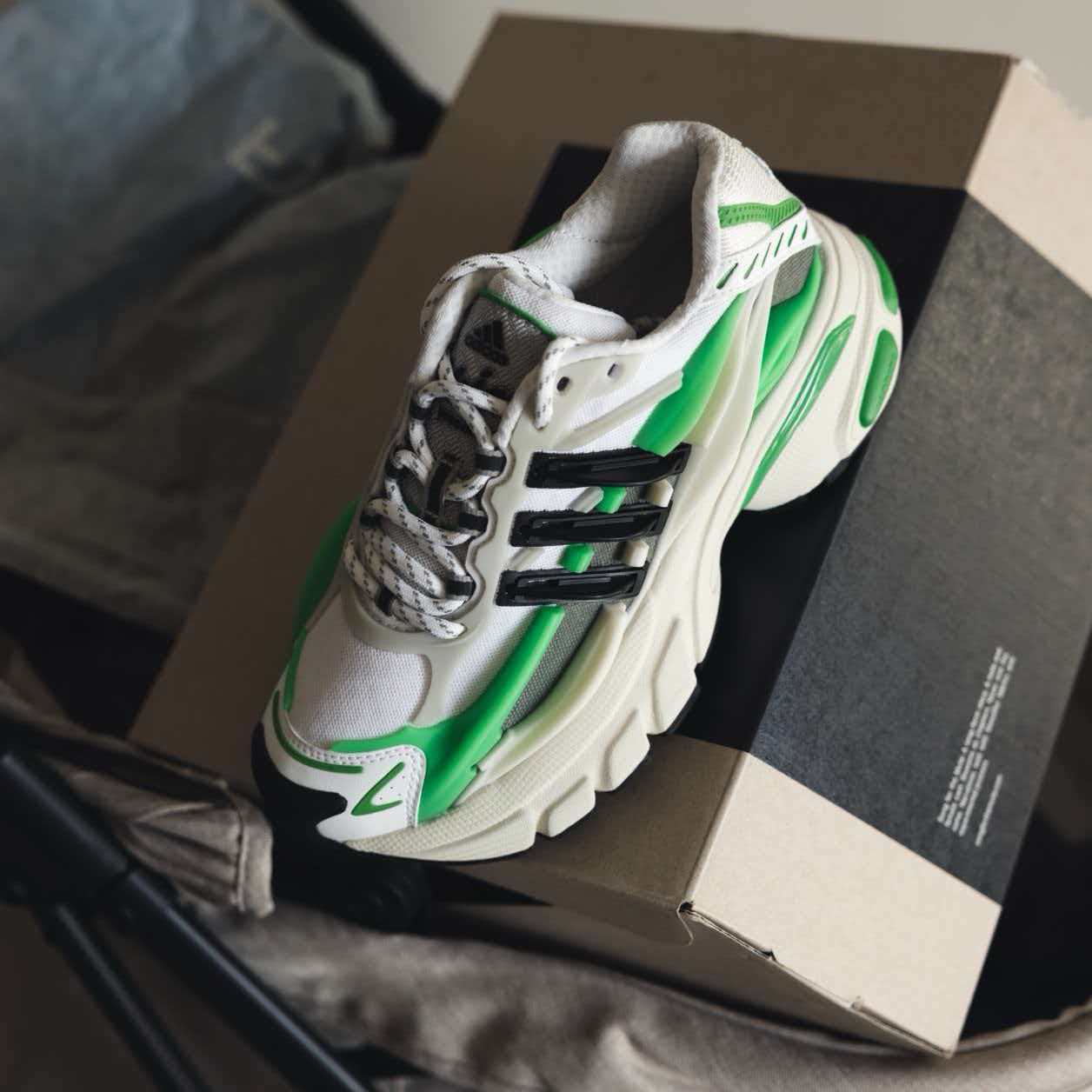 Pharrell Williams × adidas Adistar Jellyfish