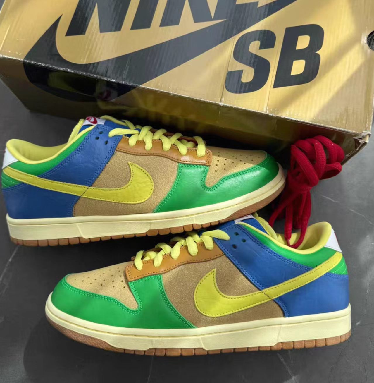 Nike Dunk Low Green Brown Blue Yellow Vintage Midsole