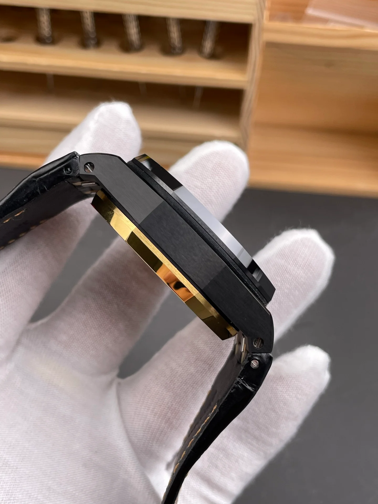 Royal Oak 26240 Black Steel Case