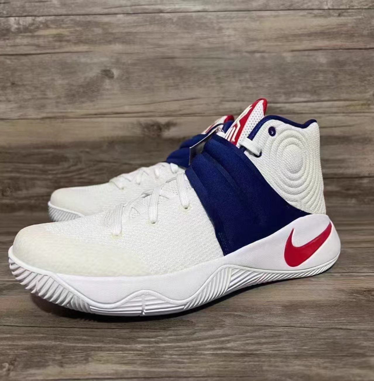 Nike Kyrie 2 