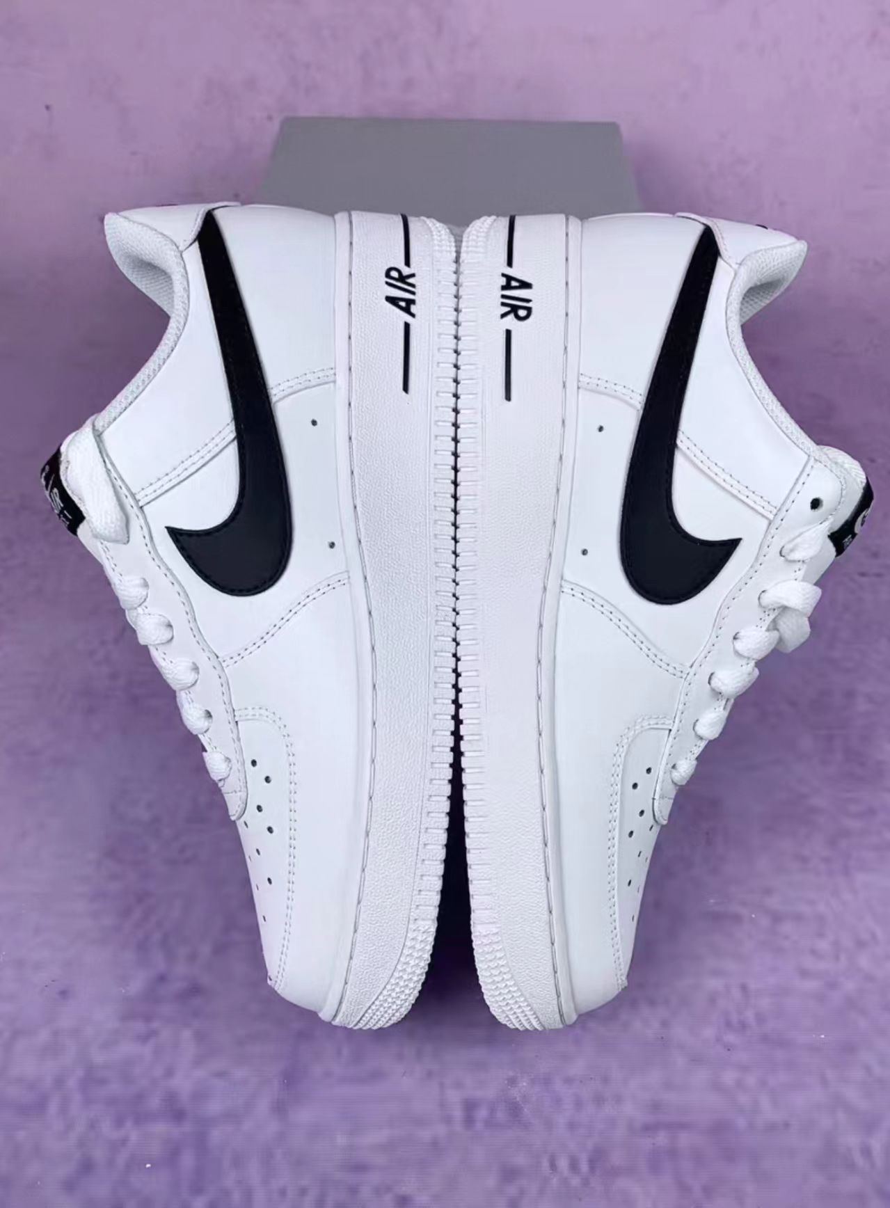 Nike Air Force 1 Low 