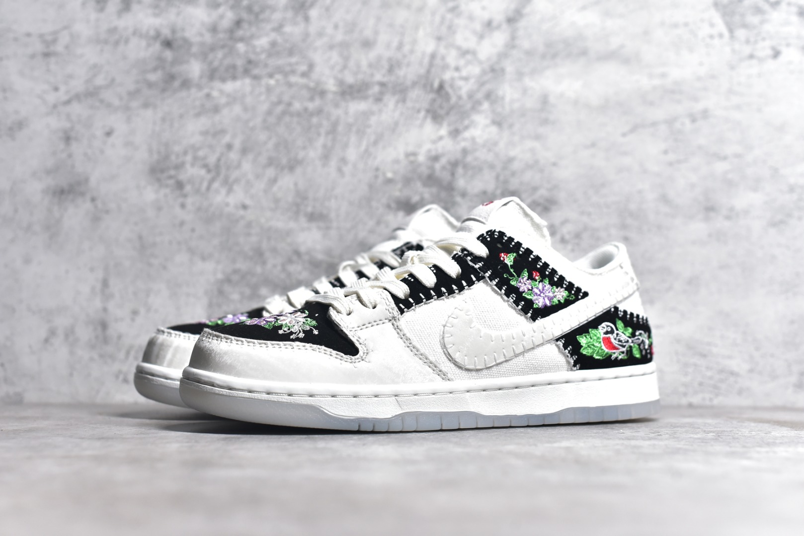 NIKE SB DUNK LOW DECON N7 BLACK SAIL FD6951-300