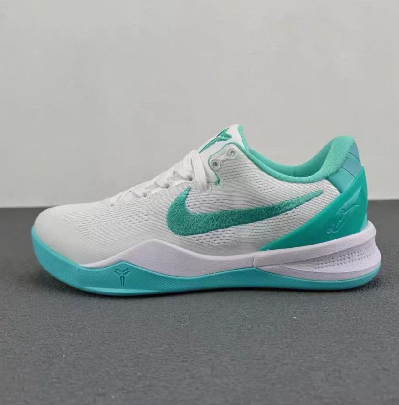 Nike Kobe 8 Protro "White/Clear Jade"