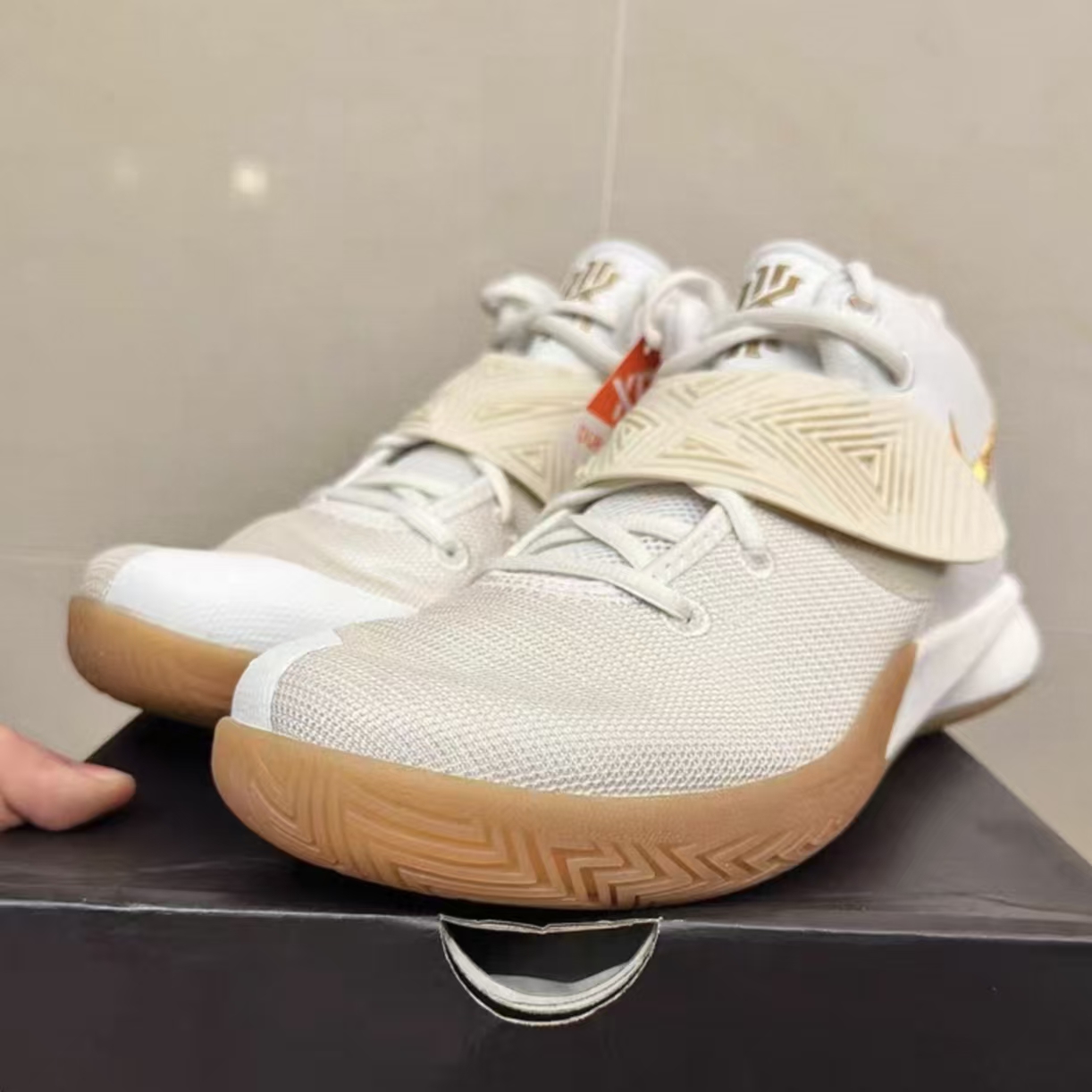Nike Kyrie Flytrap 3 White Gum