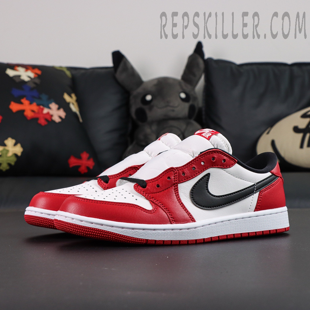 Air Jordan 1 Retro Low OG 'Chicago' 2025