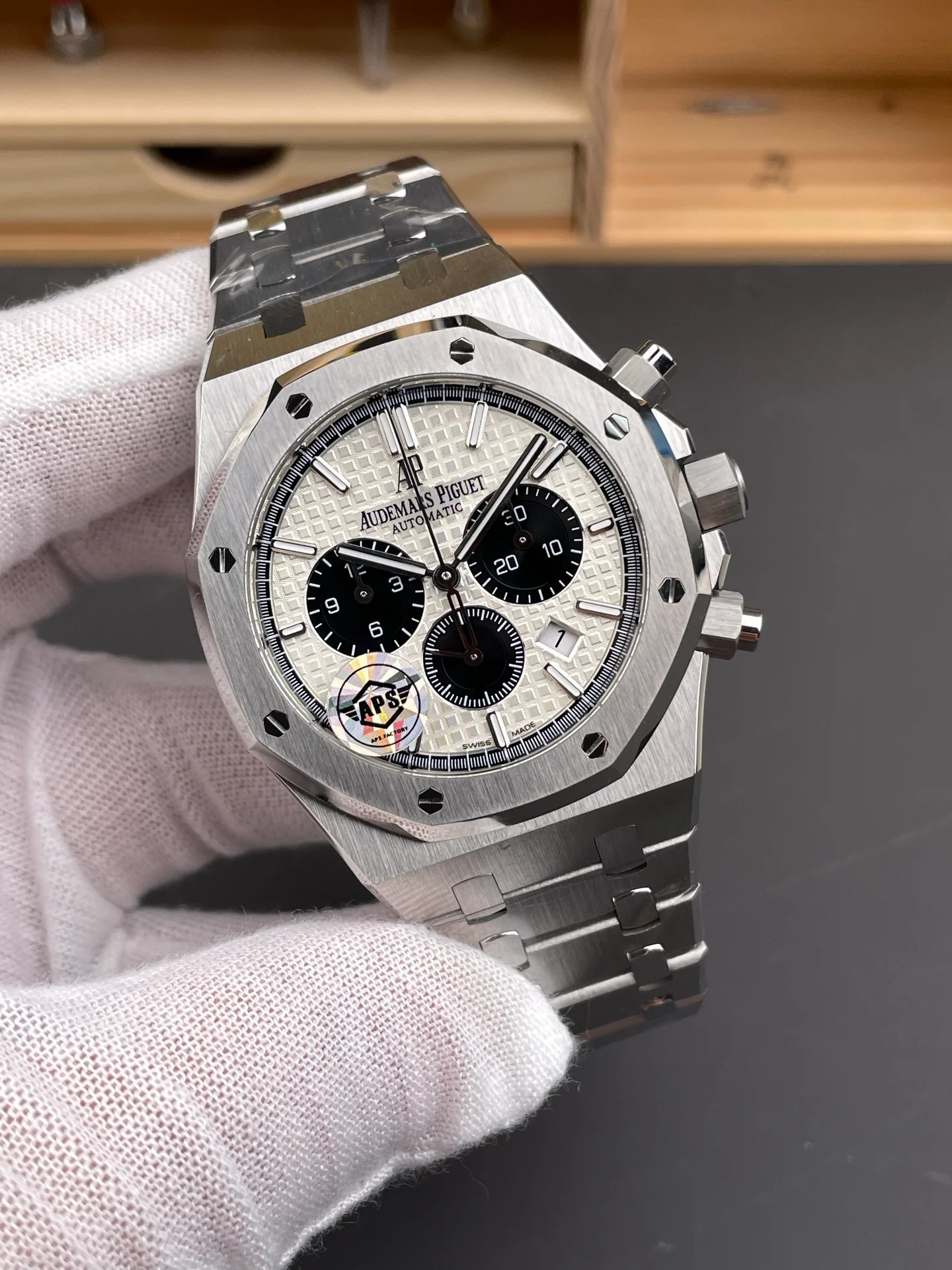 Royal Oak 26331 White Panda
