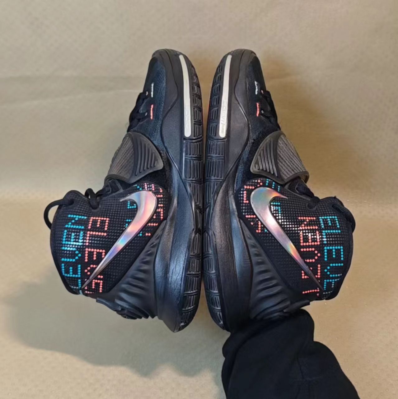 Nike Kyrie 6 "Electro Flock"