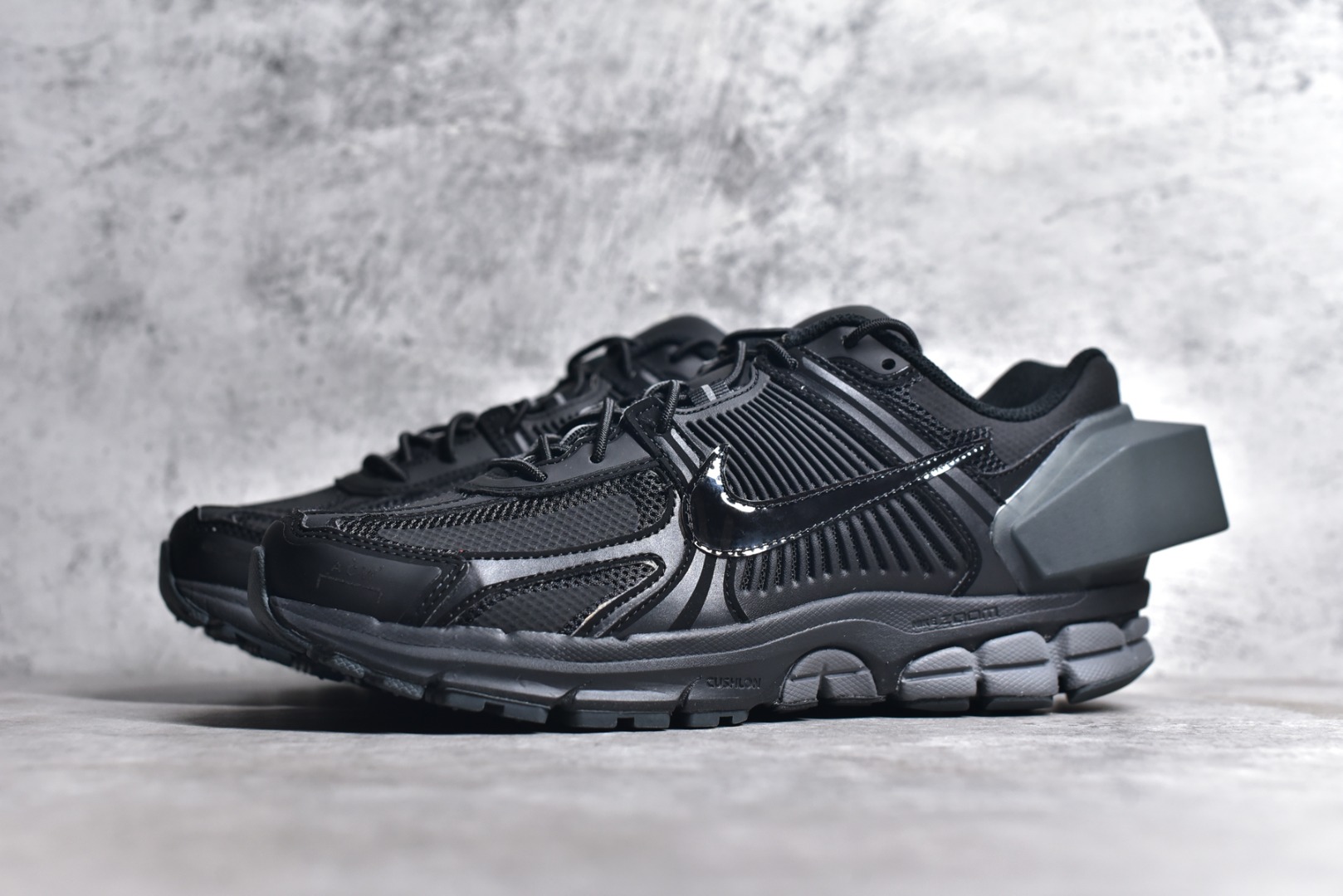 NIKE ZOOM VOMERO 5 A COLD WALL BLACK  AT3152-001