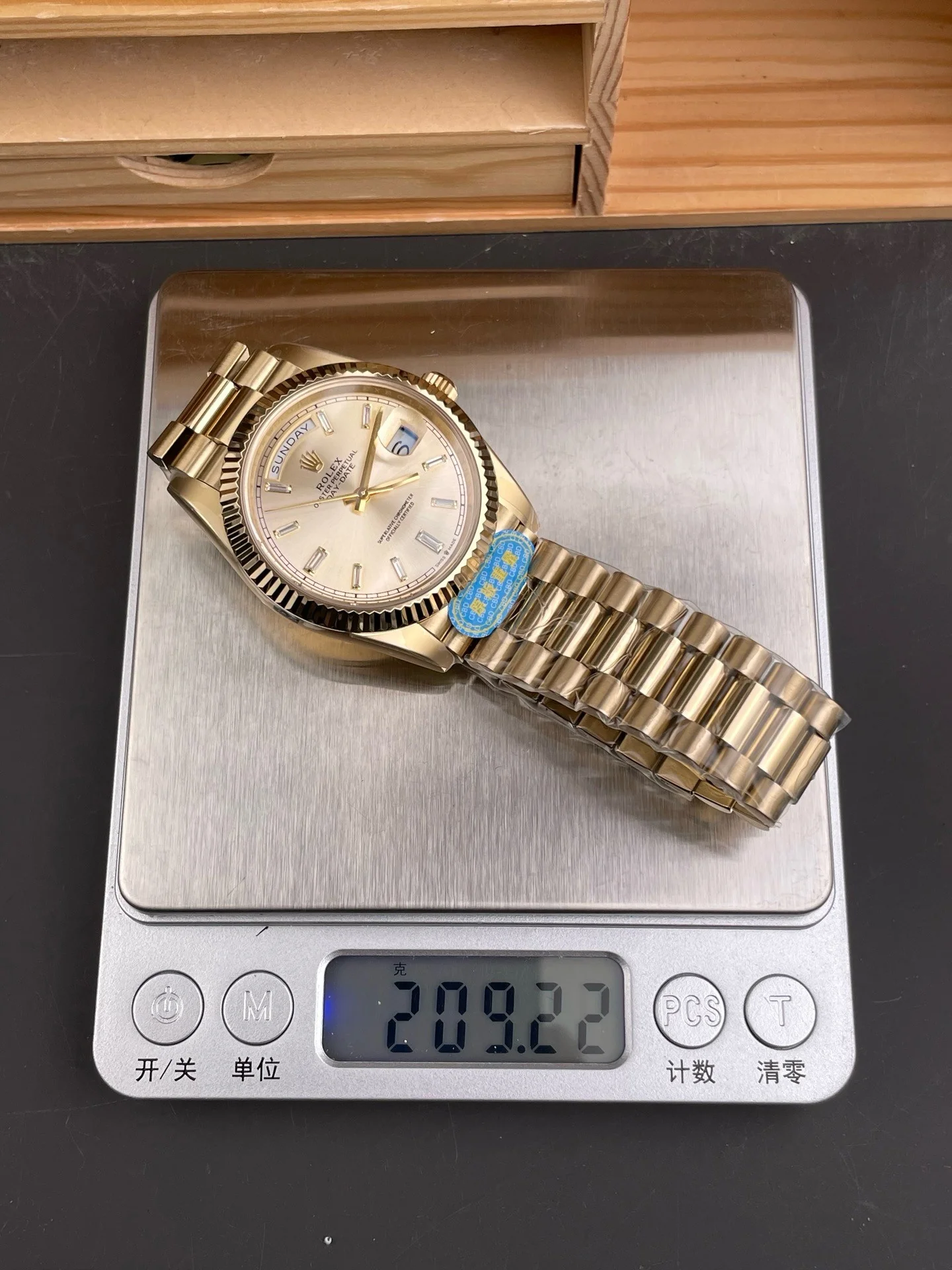 Full Gold Day-Date Yellow Diamond Bezel