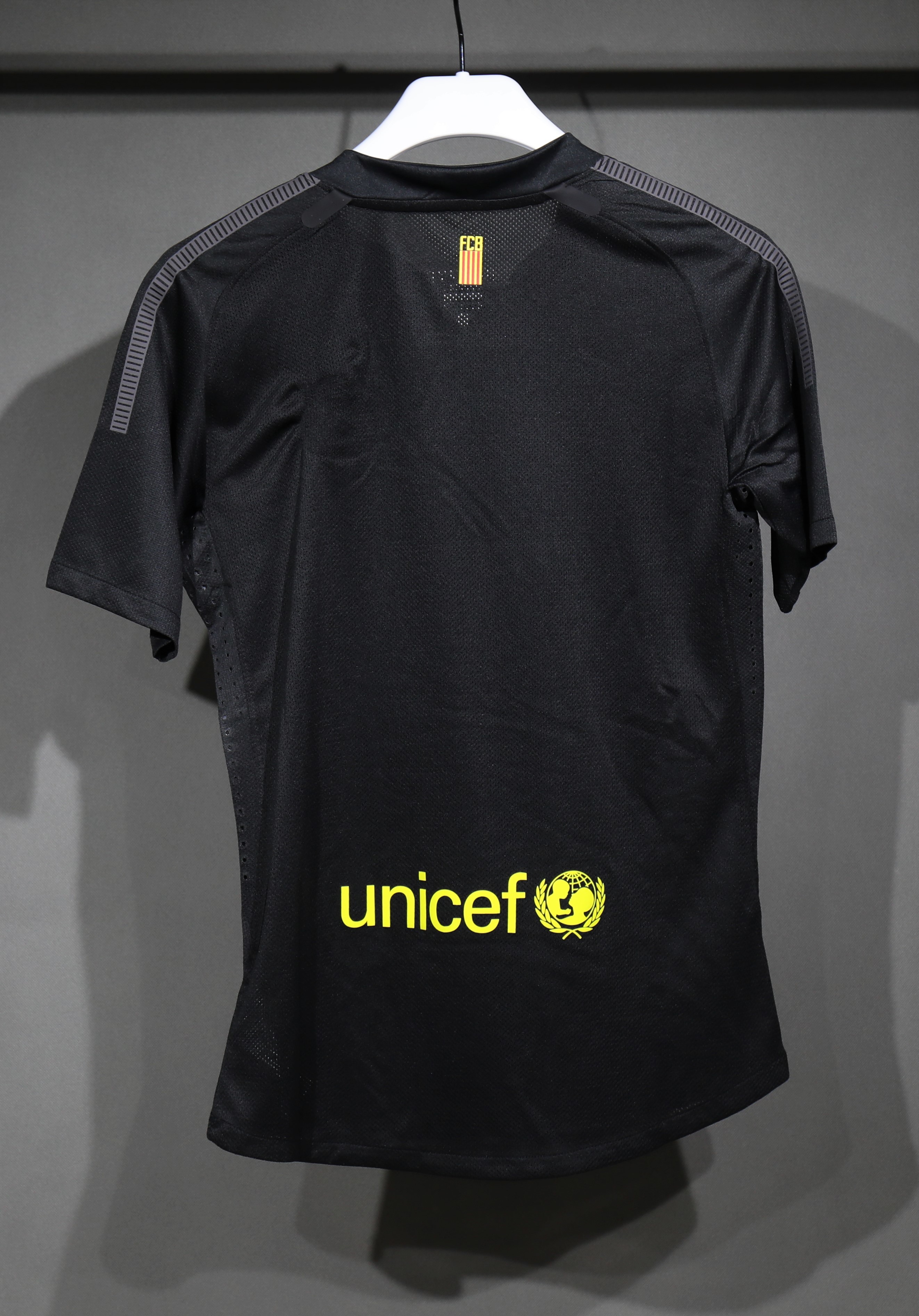 Authentic Barcelona Retro Jersey Away Soccer Shirt 2011-12