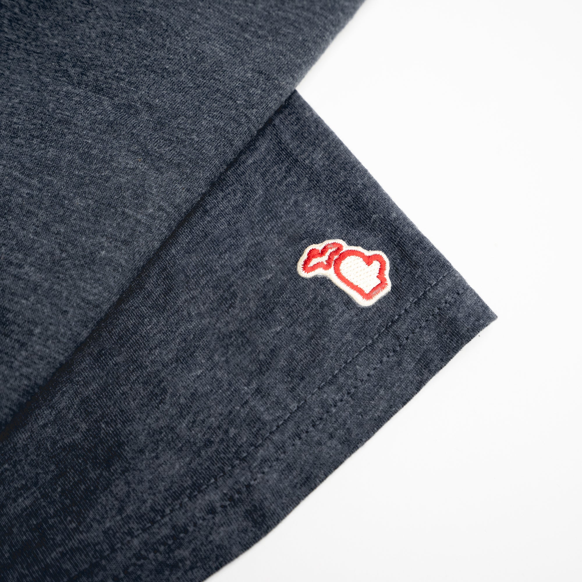 HAPPINESS COMES IN WAVES (UNISEX)