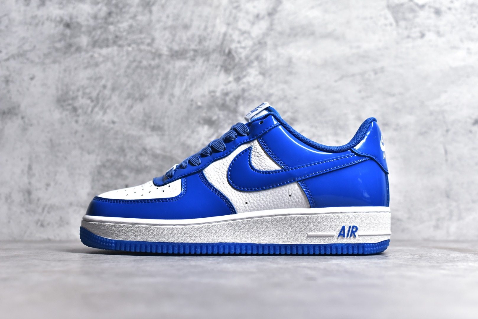 NIKE AIR FORCE 1'07 LOW HP3656-555