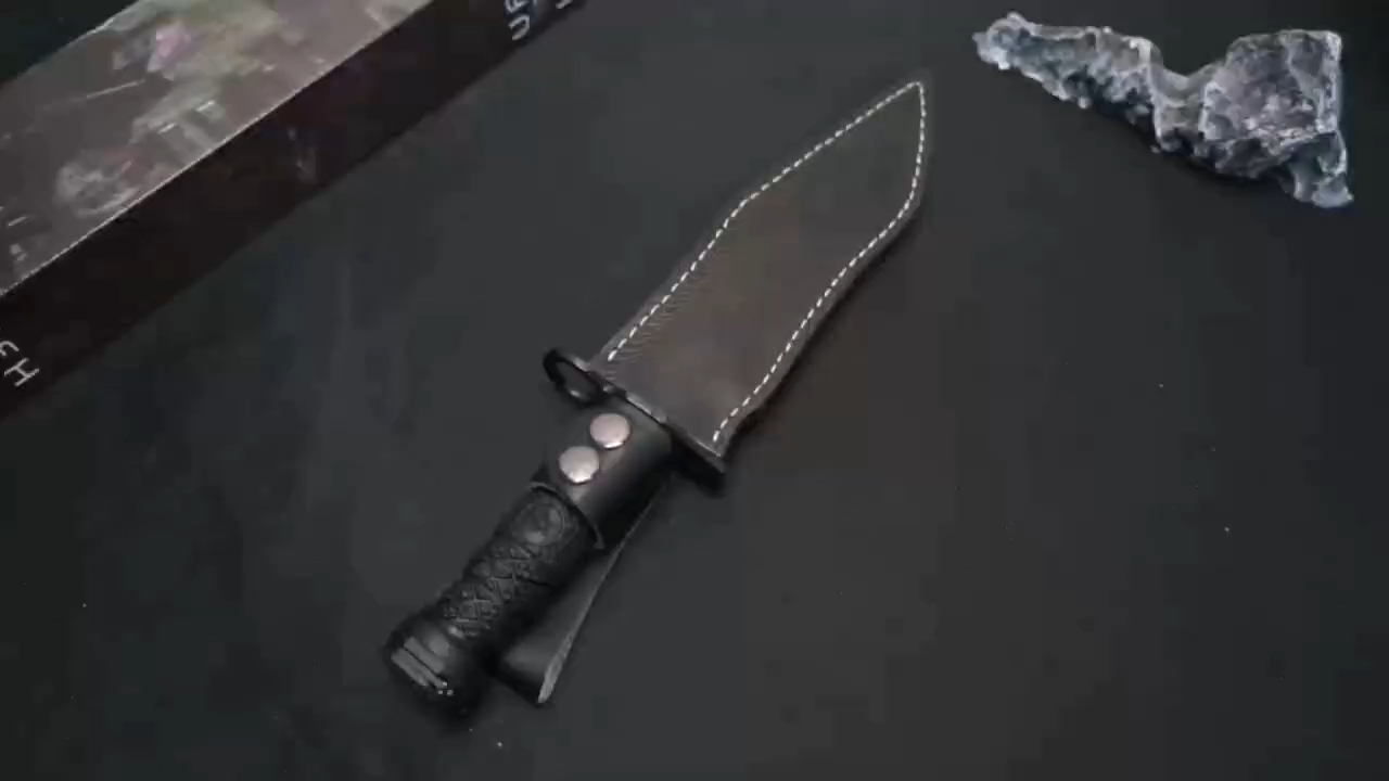 Outdoor Camping Survival Knife, Tactical Straight Knife Long Swiss 4Cr13 Steel High Hardness Saber with Leather Knife Sleeve, Nylon Fiber Handle for Hunting, Self-Defense, Self-Defense, Camping - Blade Design, One-piece Dragon Design