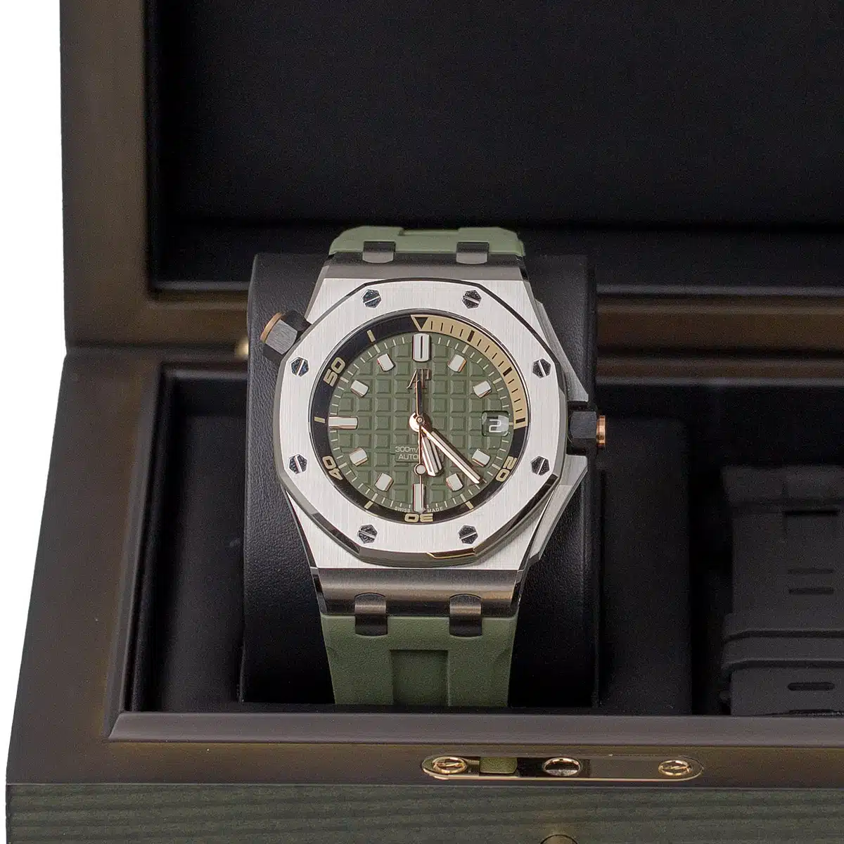 [2026 Mirror Grade]Audemars Piguet  Royal Oak Offshore Khaki green 42mm 15720ST.OO.A052CA.01