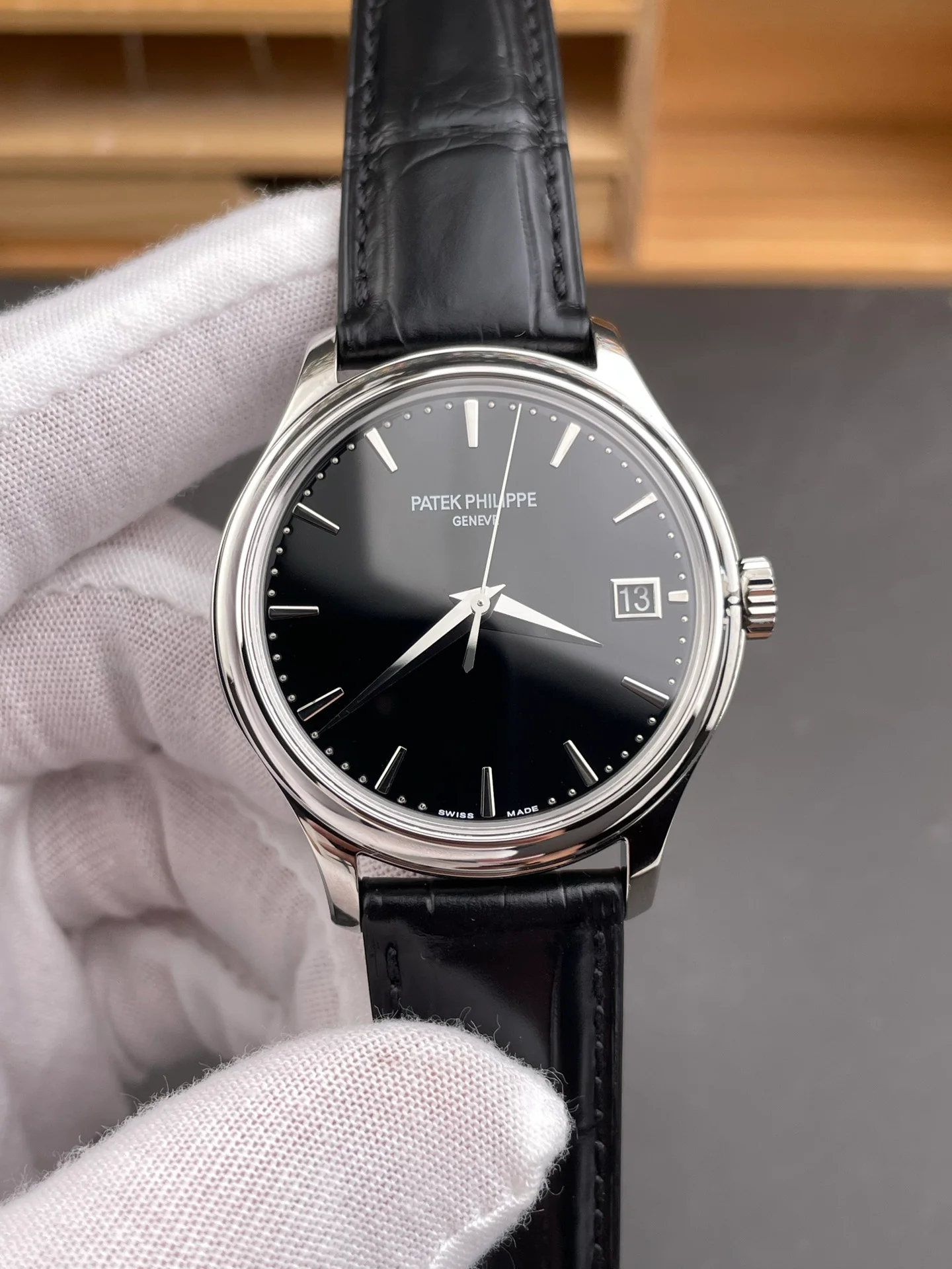 Patek Calatrava 5227G Officer Case White Gold Version