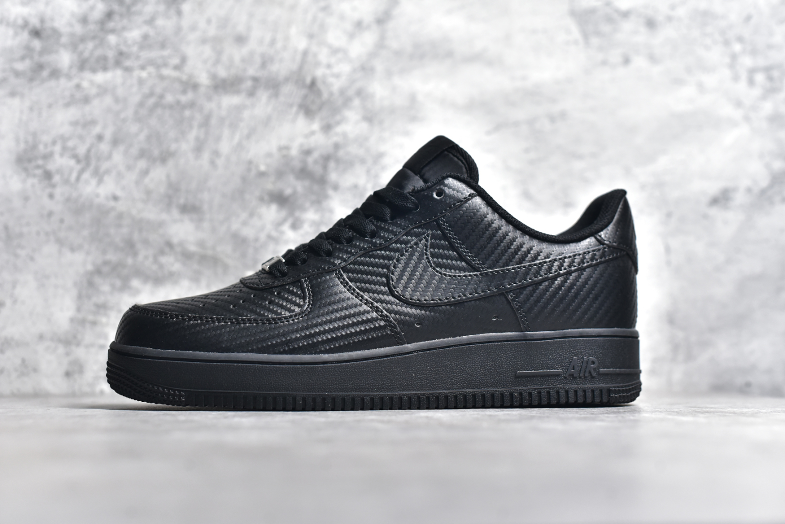 AIR FORCE 1 LOW BLACK CARBON FIBER HF2886-001