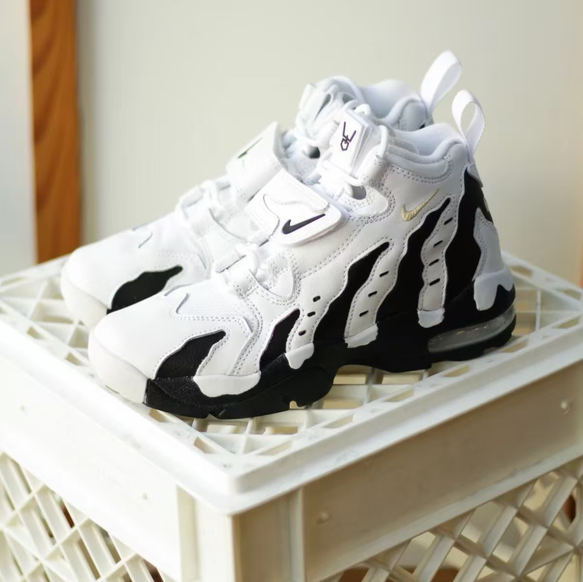 Nike Air DT Max 96