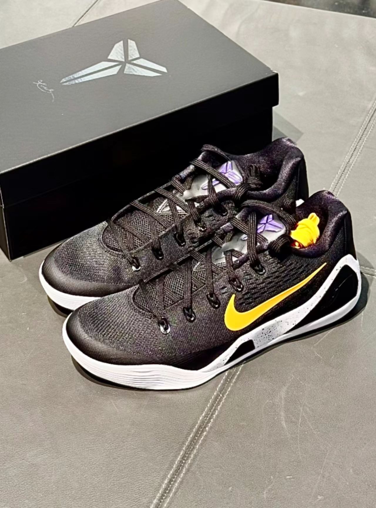 Nike Kobe 9 EM Low "Black/Yellow"