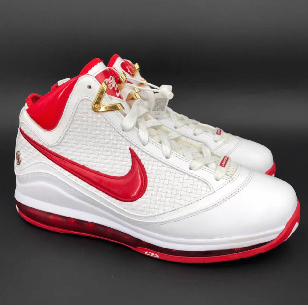 Nike Air Max LeBron 7 China Edition