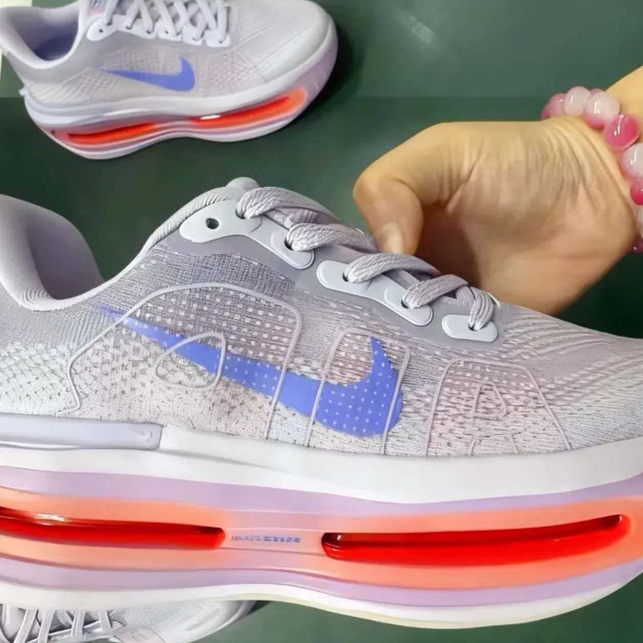 Nike Vomero Premium WMNS