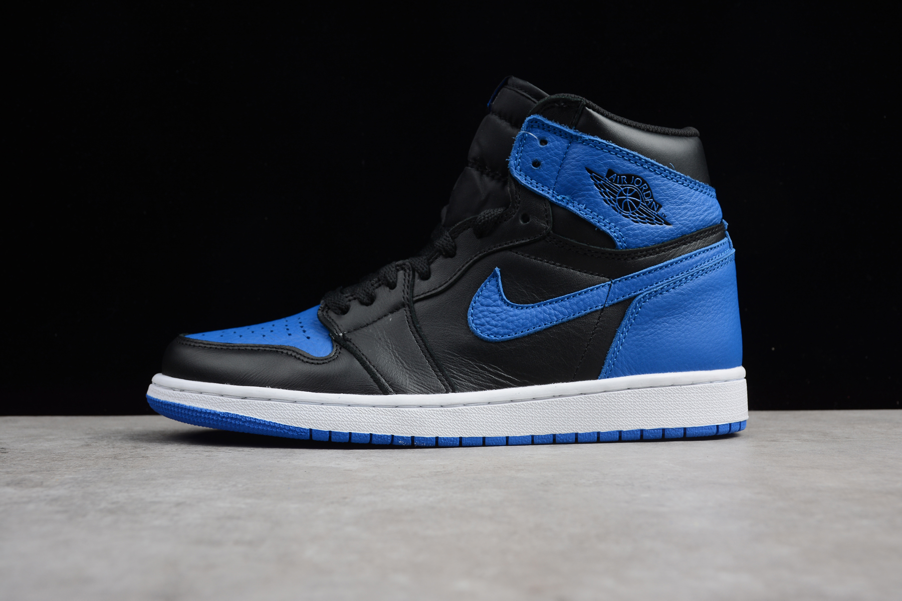 Air Jordan 1 Retro High OG Royal Blue 2017 (555088-007)