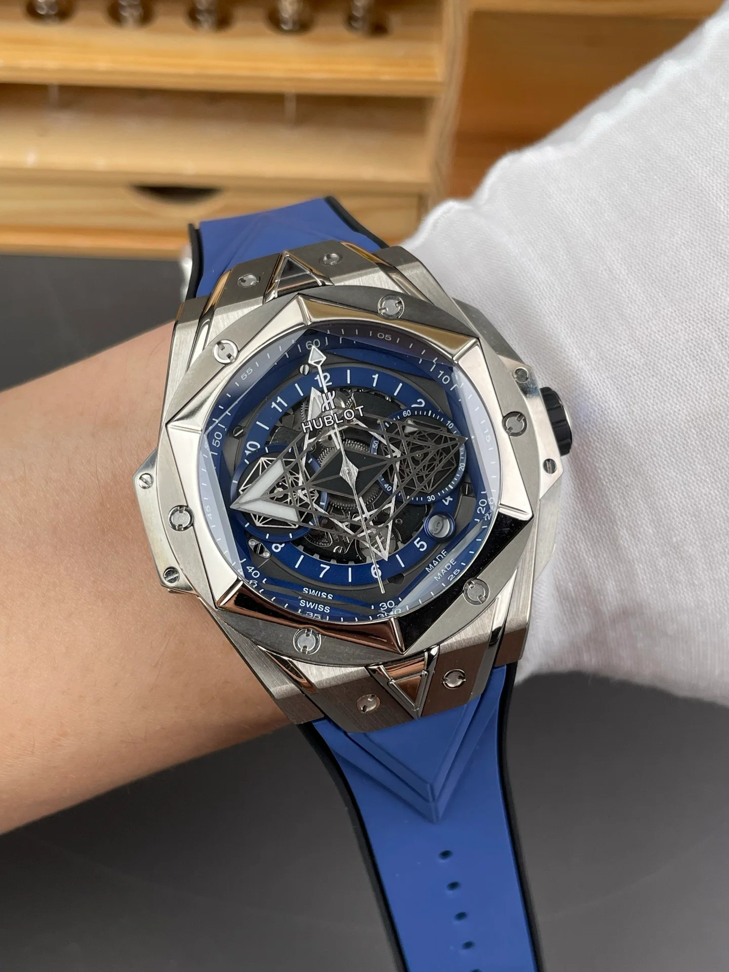 Big Bang Sang Bleu II