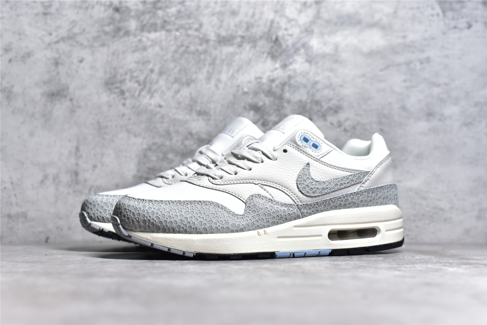 NIKE AIR MAX 1 '87 SAFARI SUMMIT WHITE PHANTOM FB5059-100