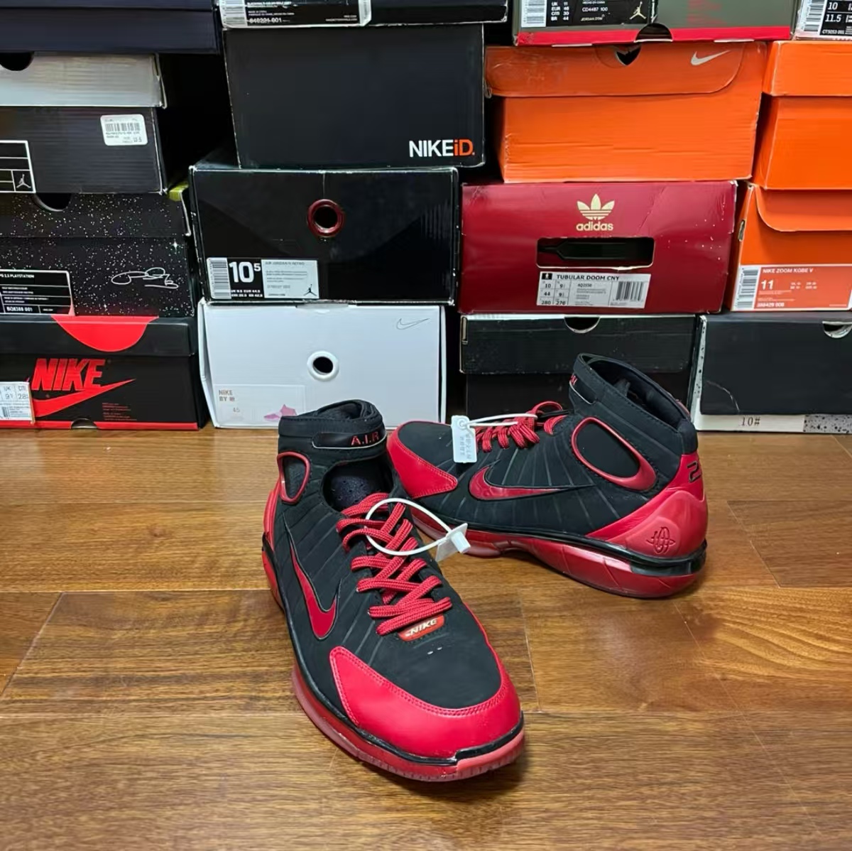 Nike Air Zoom Huarache 2K4 “Black/Varsity Red”