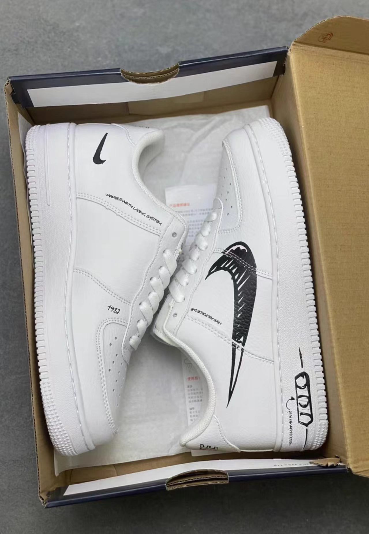 Nike Air Force 1 Low 